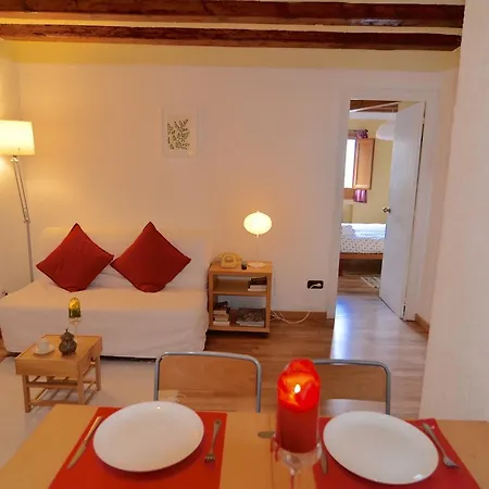Central Apartment Apartment *
