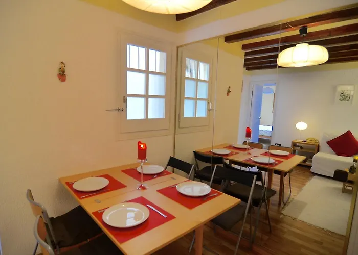 Central Apartment アパート